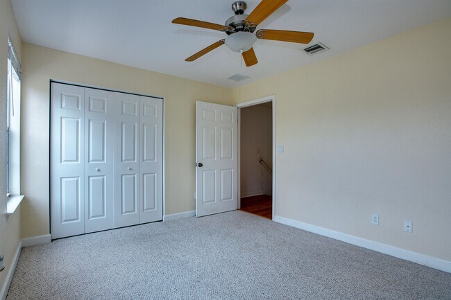 Building Photo - 4266 Park Crossing Tr