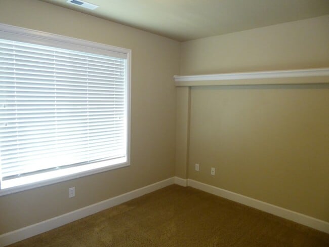Building Photo - 20254 Ellie Ln