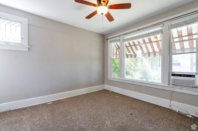Building Photo - 480 N 300 W