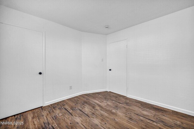 Building Photo - 1640 York Wy