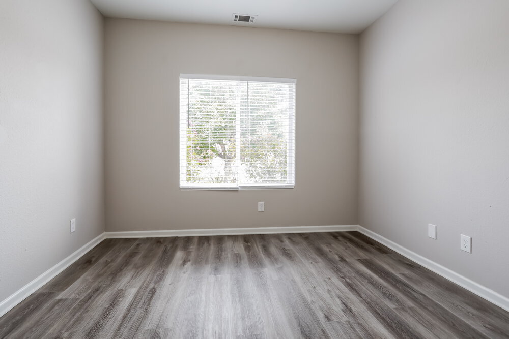 Building Photo - 106 Garden Walk