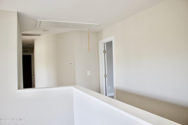 Building Photo - 368 Wheatfield Way