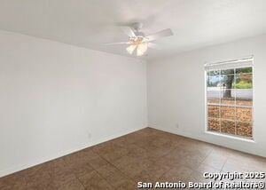 Building Photo - 4602 Oak Climb