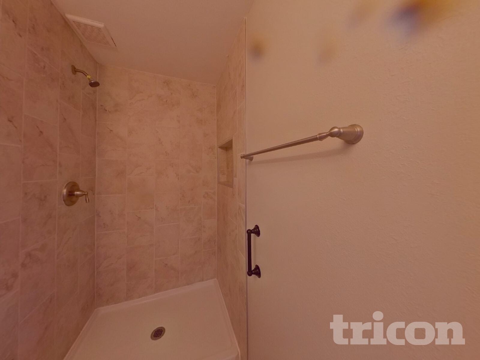 Building Photo - 6650 Brook Forest Dr