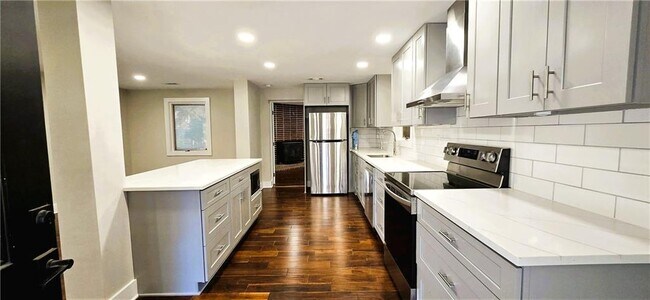 Building Photo - 3594 Abbotts Bridge Rd