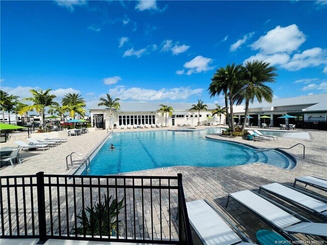 Building Photo - 35 NE Nautical Dr