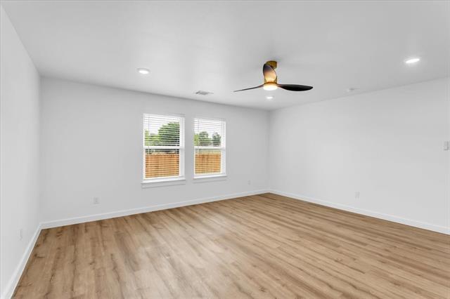 Building Photo - 309 E Shepherd St
