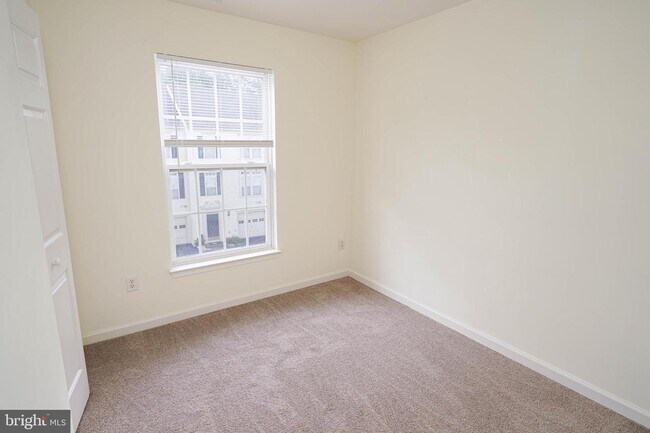 Building Photo - 38116 E Chester Ln