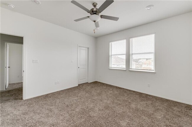 Building Photo - 712 Affazia Ln