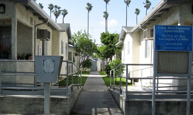 Building Photo - Casa Development Apartments
