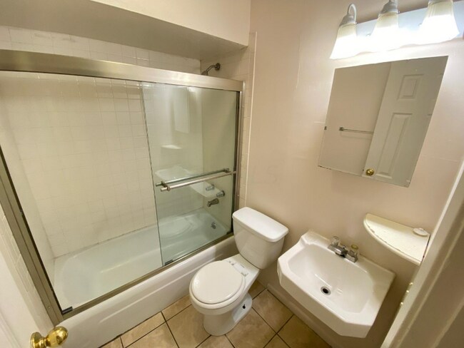 Building Photo - 2083 N 4th St