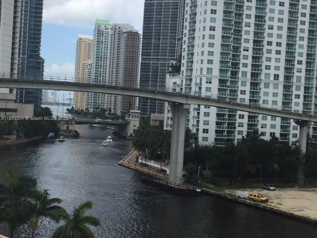 Building Photo - 350 S Miami Ave