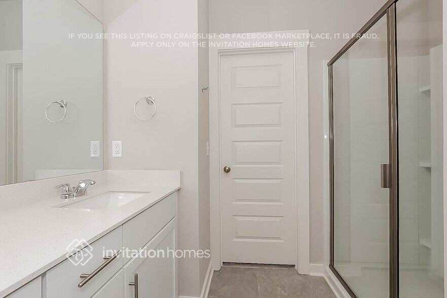 Building Photo - 711 Mickelson Wy