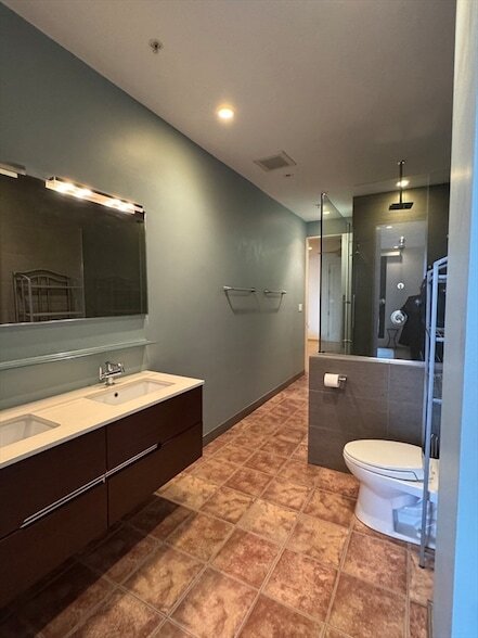 Building Photo - 36 A St