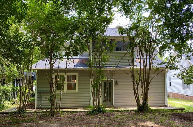 Building Photo - 1105 Virginia Ave