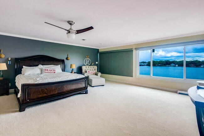 Building Photo - 53 Yacht Club Dr
