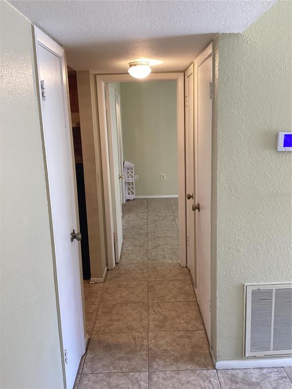 Building Photo - 14321 Hanging Moss Cir