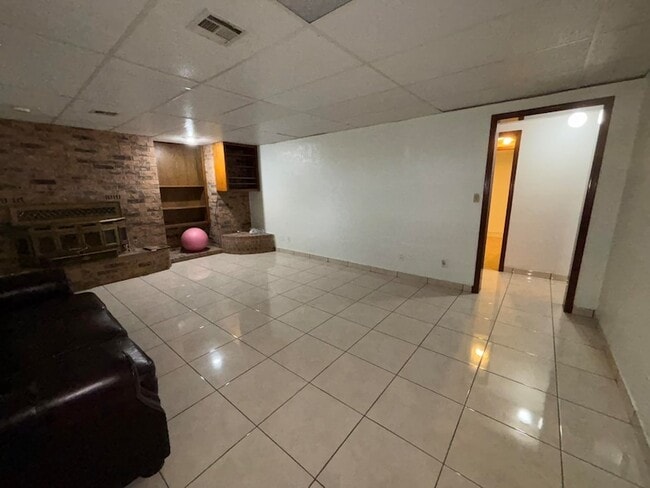 Building Photo - 1417 Matthew Dr