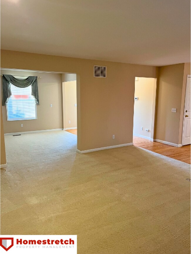 Building Photo - Beautiful 4 Bed 3 Bath Home For Immediate ...