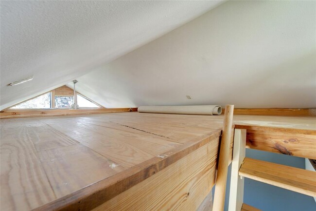 Building Photo - 3700 1/2 Kerbey Ln