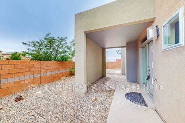 Building Photo - 1667 Domino Dr SE