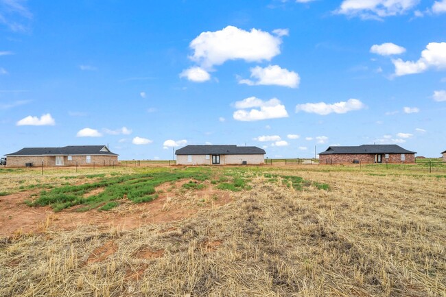 Building Photo - Country Living In Roosevelt ISD!