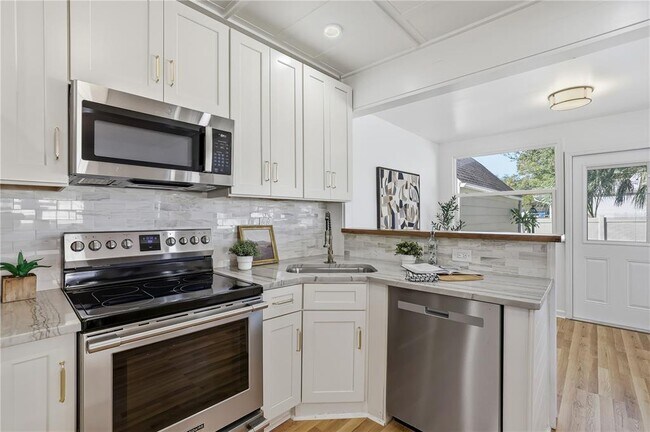 Building Photo - 918 45th St N