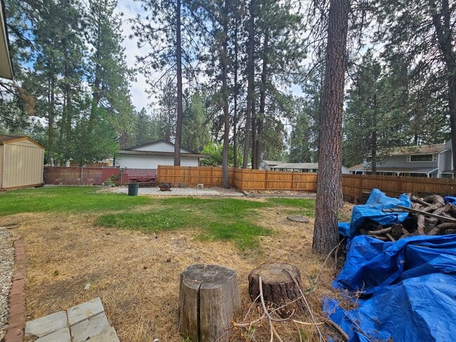 Building Photo - Beautifully Home in the Valley