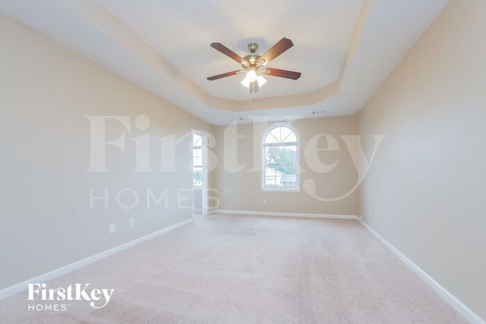 Building Photo - 161 Solomon Dr