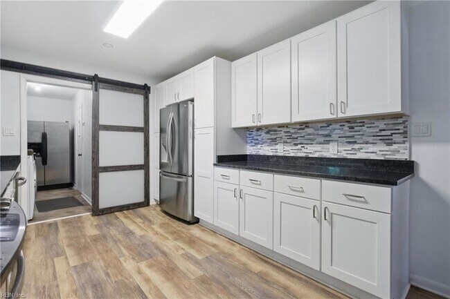 Building Photo - 4105 Clintwood Ln