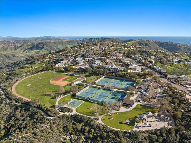 Building Photo - 3253 Alta Laguna Blvd