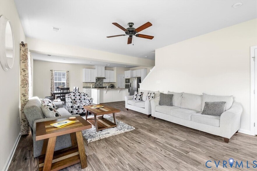 Building Photo - 13507 Enon Oaks Pl