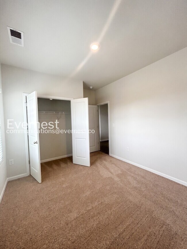Building Photo - 3-Bedroom Home with Attached Garage / Pet-Friendly / Vouchers Accepted / Coming Soon!