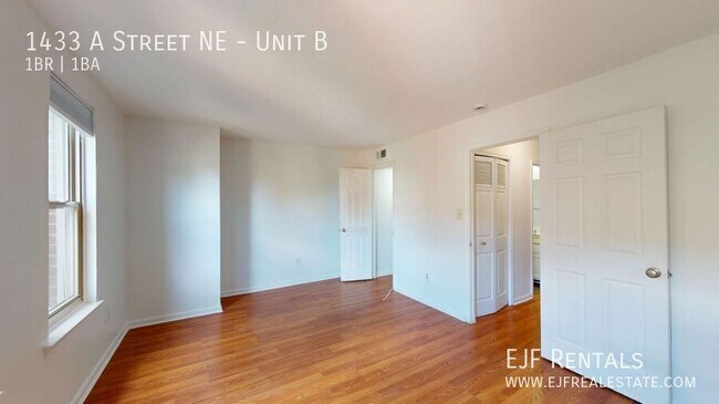 Building Photo - 1433 A St NE