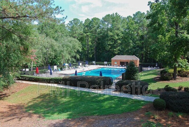 Building Photo - 212 Brookstone Way