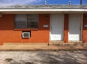 Building Photo - 1397 Cedar Crest Dr
