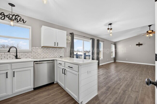 Building Photo - 120 Trotters Creek Ln