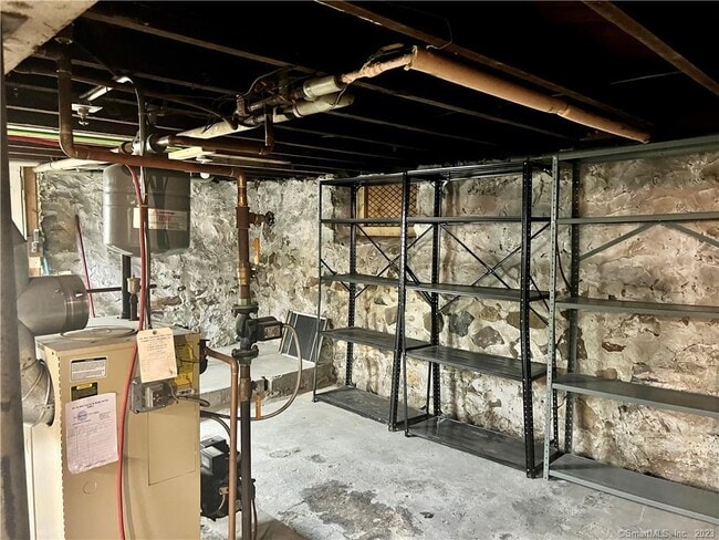 Building Photo - 36 Gunn St