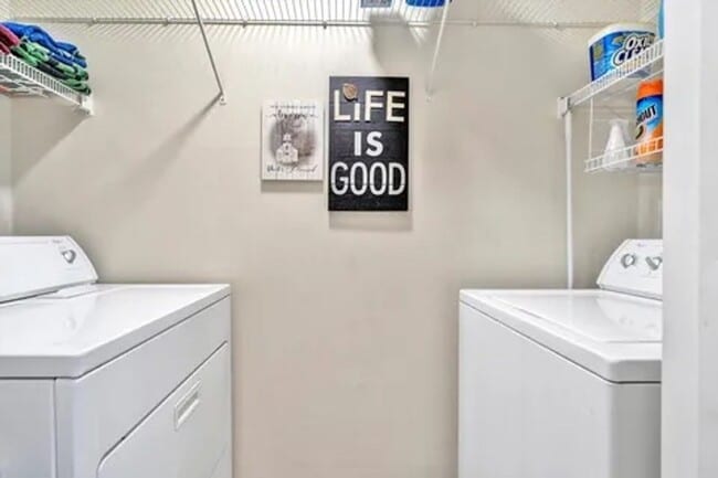 Building Photo - 3 Bedroom || 3 Bathroom Home in Moneta