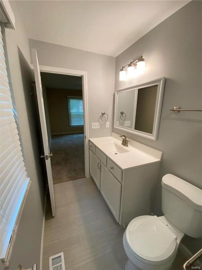 Building Photo - 762 La Feil Dr