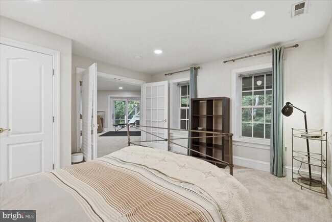 Building Photo - 47791 Macgill Ct