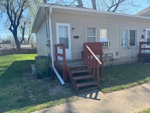 Building Photo - Single Level 1 Bedroom Apartment