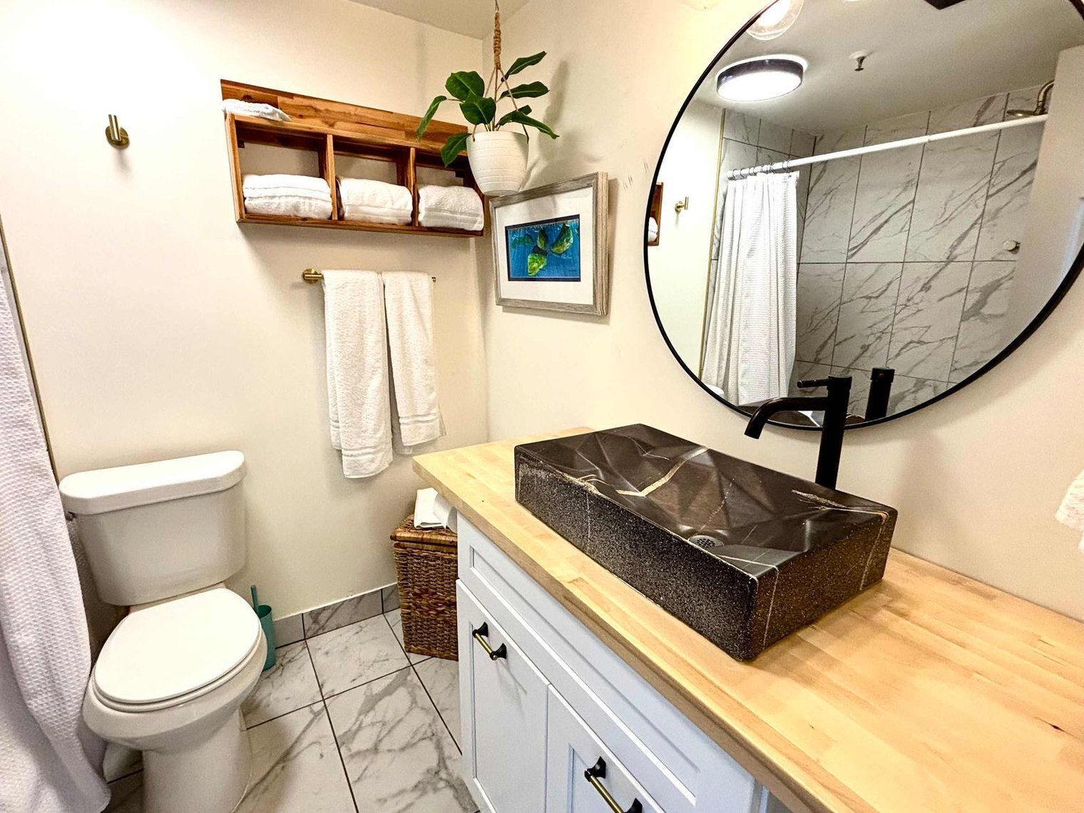 Building Photo - 214 Miracle Strip Pkwy SW