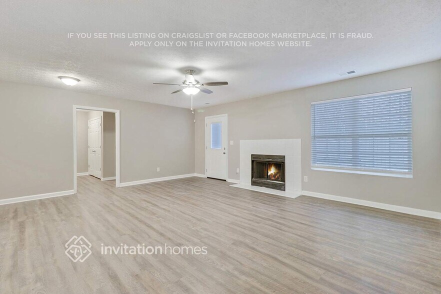 Building Photo - 626 Waynes Ct SE