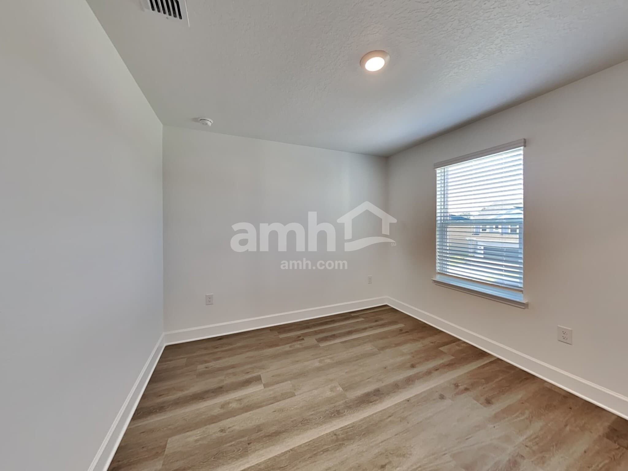 Building Photo - 37831 Dusty Saddle Ln