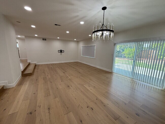 Building Photo - "Beautifully Remodeled 4-Bed Walnut Creek ...