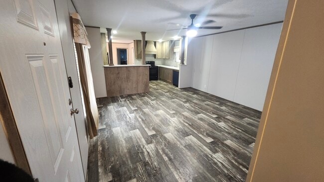 Building Photo - 111 Sir Williams Ct