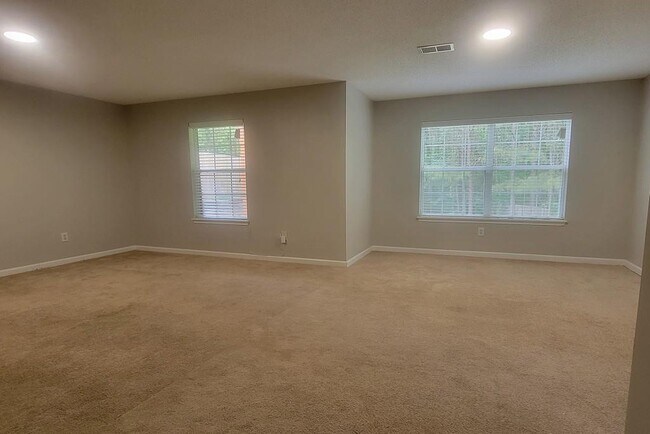 Building Photo - 3110 Crest Ridge Cir SW