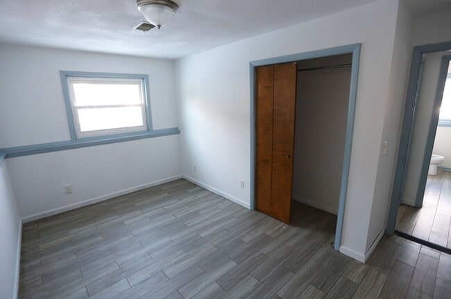 Building Photo - 2115 Brook Trails Ct SE