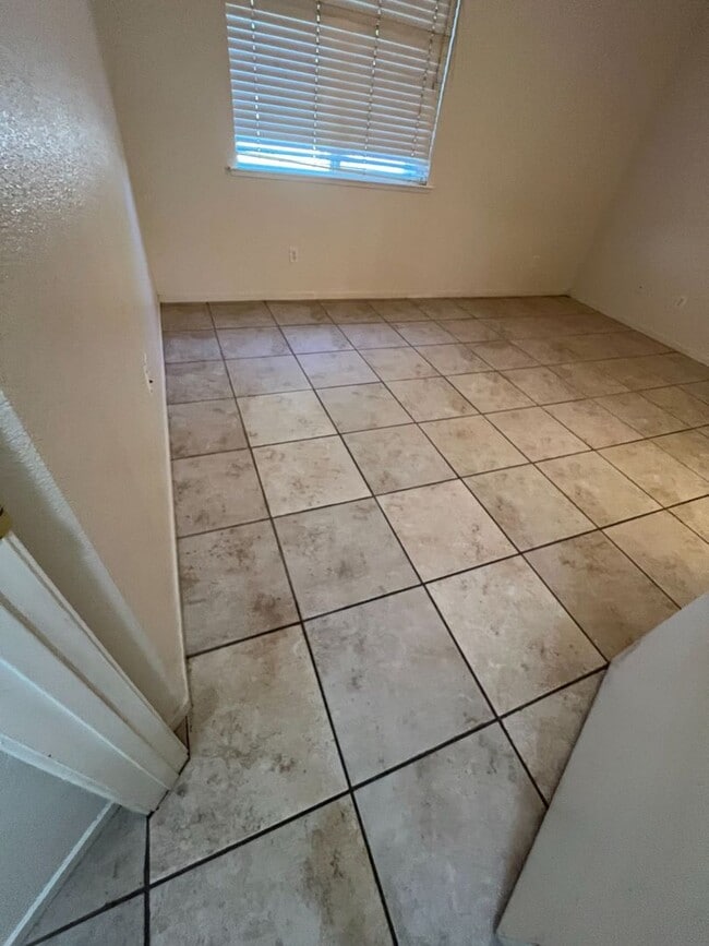 Building Photo - 231 Ocean Ct